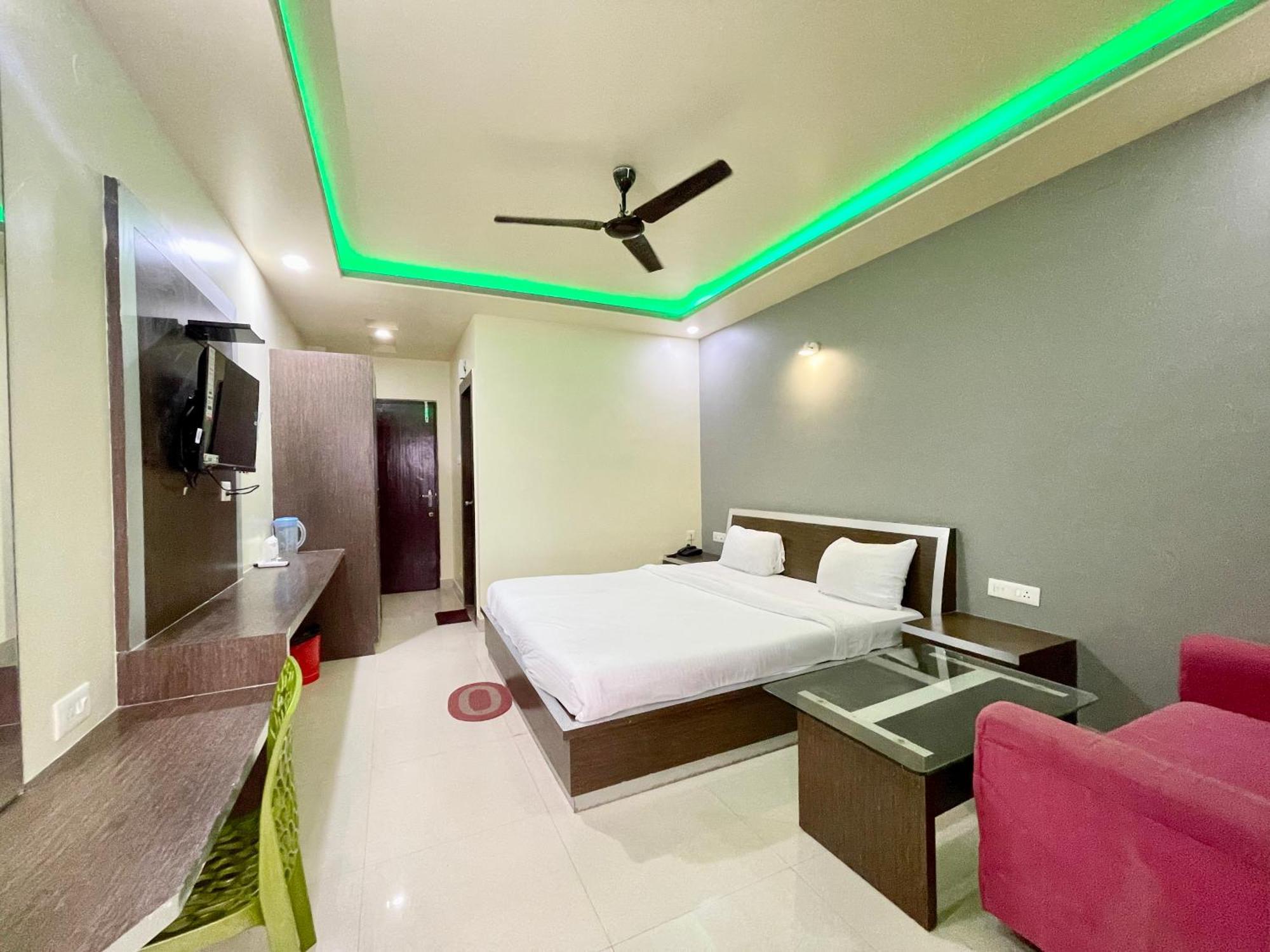 Hotel Trends In Puri Exterior foto